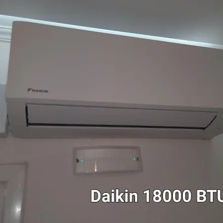Διαμέρισμα Stbs Luxury, *